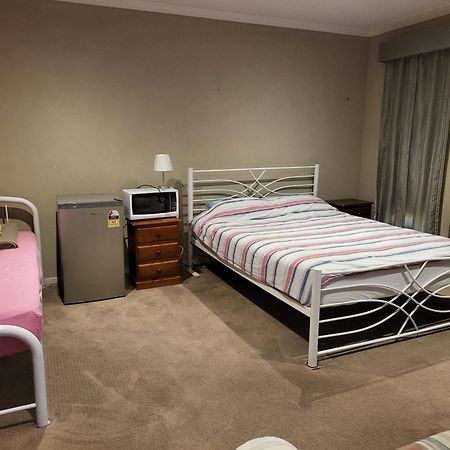 Lucky House Hotel Пойнт Кук Екстериор снимка