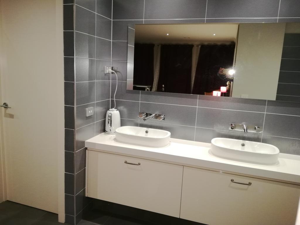 Lucky House Hotel Пойнт Кук Екстериор снимка