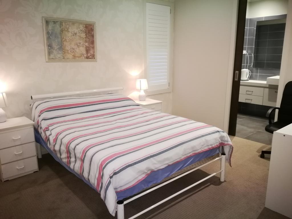 Lucky House Hotel Пойнт Кук Екстериор снимка