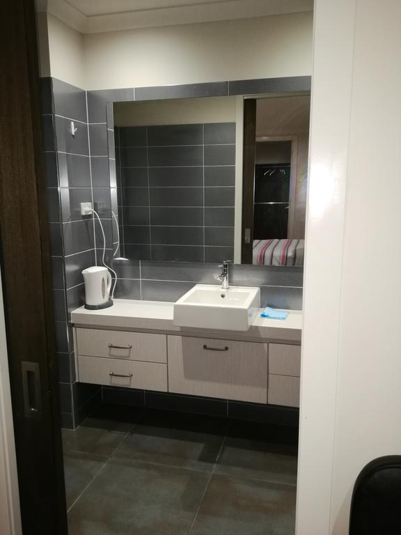 Lucky House Hotel Пойнт Кук Екстериор снимка